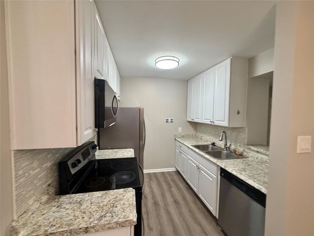 1516 Bay Area Boulevard F4, Houston, TX 77058