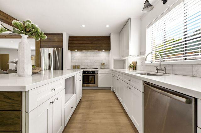 6467 Danbury Lane, Dallas, TX 75214