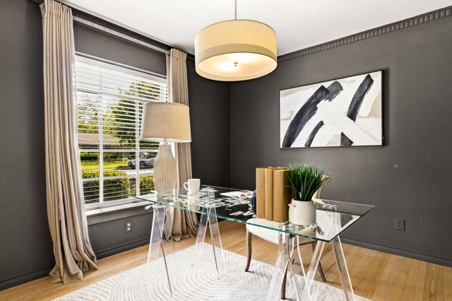 6467 Danbury Lane, Dallas, TX 75214