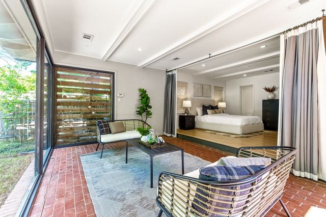 6467 Danbury Lane, Dallas, TX 75214