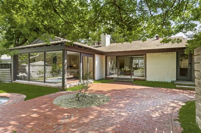 6467 Danbury Lane, Dallas, TX 75214