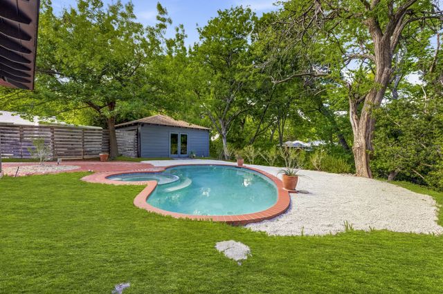 6467 Danbury Lane, Dallas, TX 75214