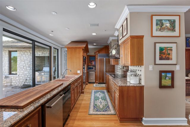 201 Jenkins Ridge, Aledo, TX 76008