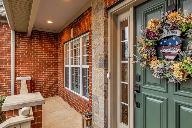 2003 White Rock Cir, Spring Hill, TN 37174