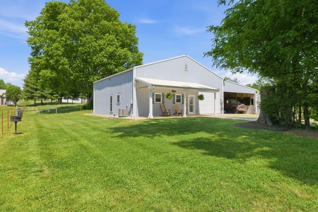 3017 Abigail Ln, Columbia, TN 38401