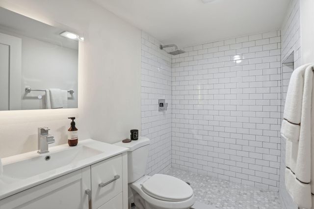 2005 Newport G, Deerfield Beach, FL 33442