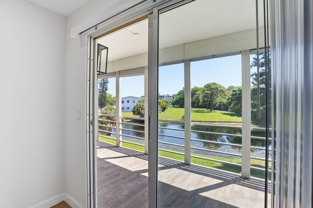 2005 Newport G, Deerfield Beach, FL 33442