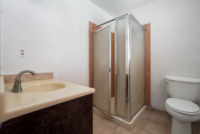 9135 Orchid Ln, Delhi, CA 95315