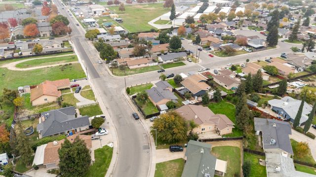 9135 Orchid Ln, Delhi, CA 95315