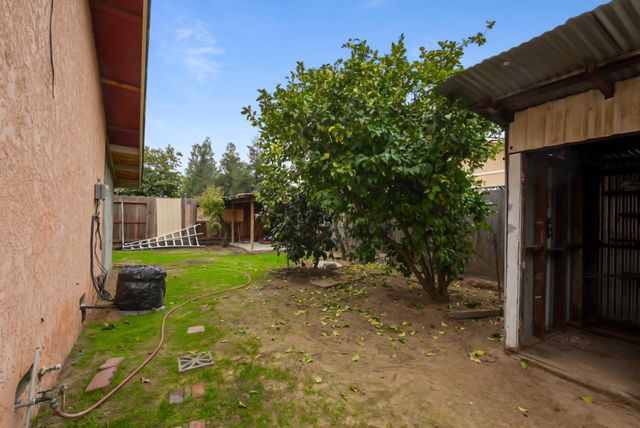 9135 Orchid Ln, Delhi, CA 95315