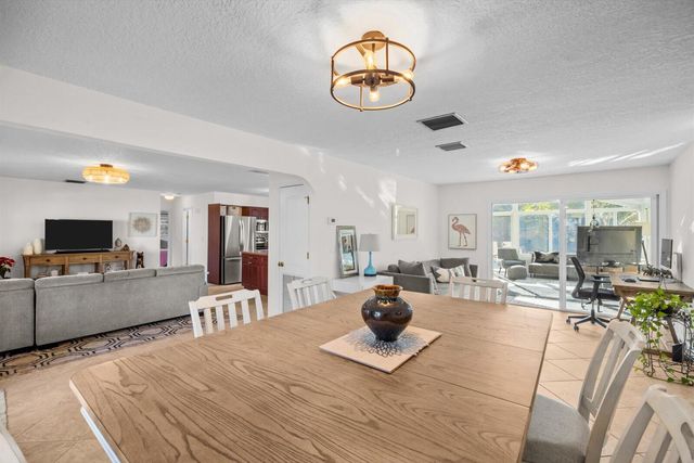 1805 Plover Avenue, Fort Pierce, FL 34949