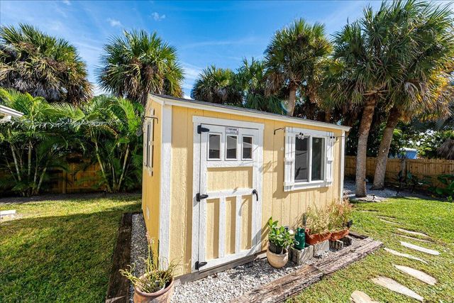 1805 Plover Avenue, Fort Pierce, FL 34949