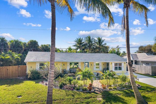 1805 Plover Avenue, Fort Pierce, FL 34949