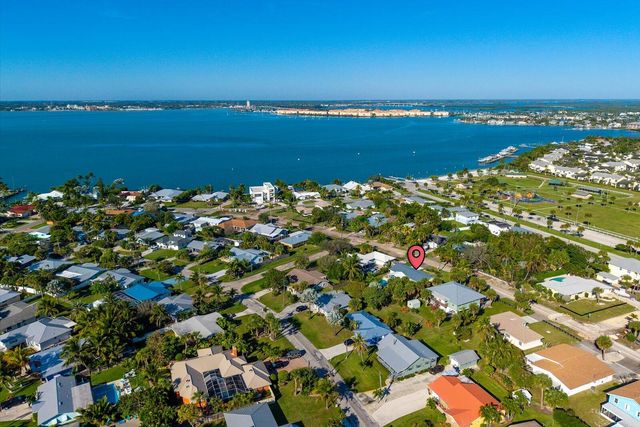 1805 Plover Avenue, Fort Pierce, FL 34949