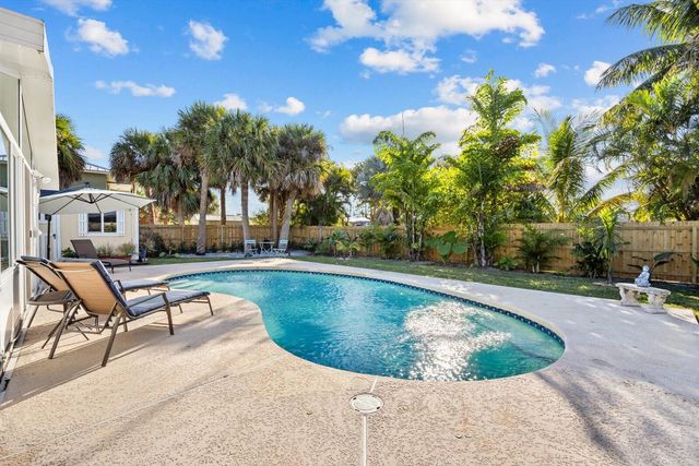 1805 Plover Avenue, Fort Pierce, FL 34949