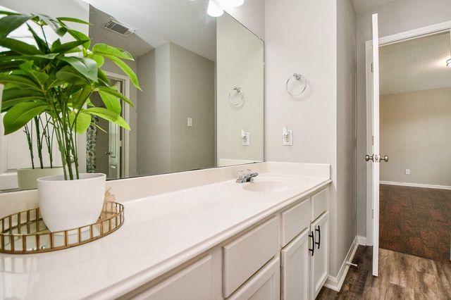 20731A Rainmill Drive, Katy, TX 77449