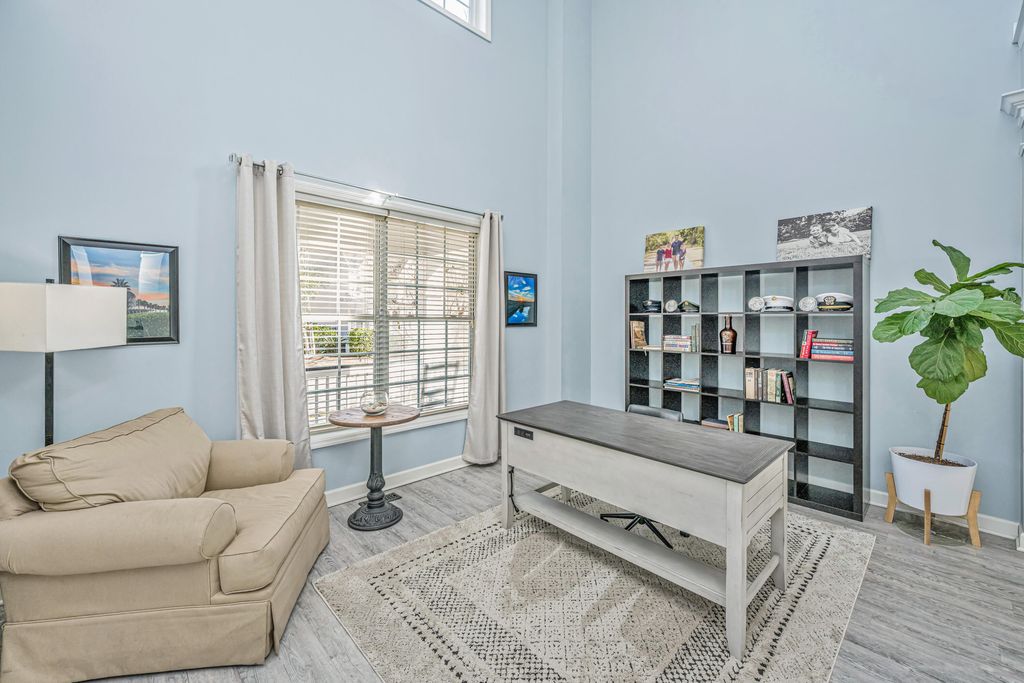 Image 14 of property listing at 1702 William Hapton Way, Mount Pleasant, SC 29466