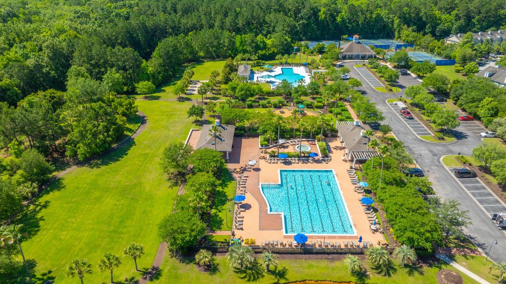 Image 65 of property listing at 1702 William Hapton Way, Mount Pleasant, SC 29466