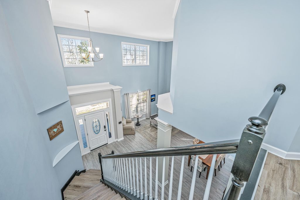 Image 7 of property listing at 1702 William Hapton Way, Mount Pleasant, SC 29466