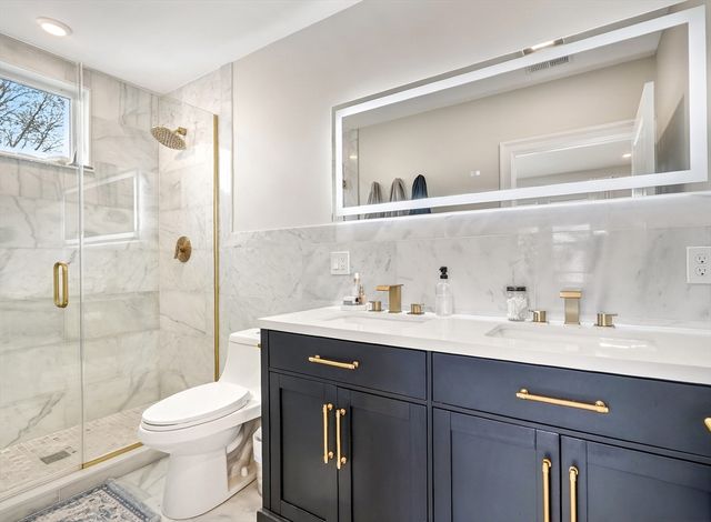 35 Somerset Ave. 3, Winthrop, MA 02152