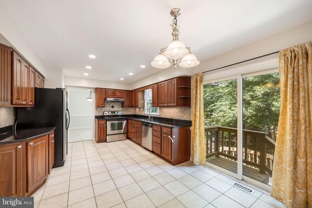 2002 ADMIRAL DR, Stafford, VA 22554