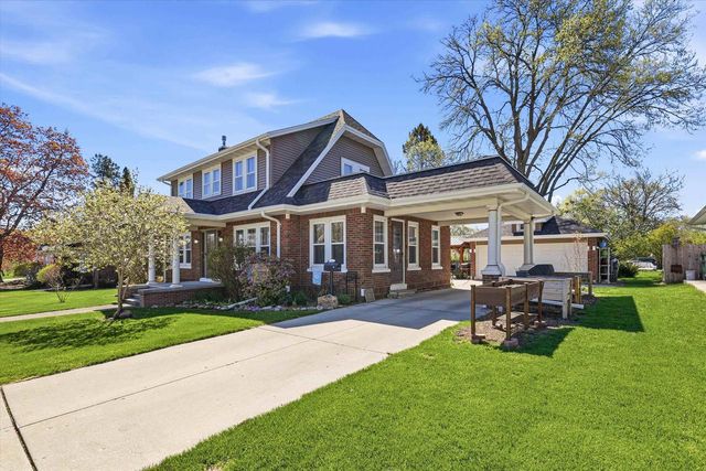 215 MADISON STREET, Brillion, WI 54110