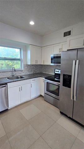 9760 Bay Harbor Ter 6, Bay Harbor Islands, FL 33154