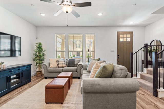 2529 Barnwood Lane, Garland, TX 75042