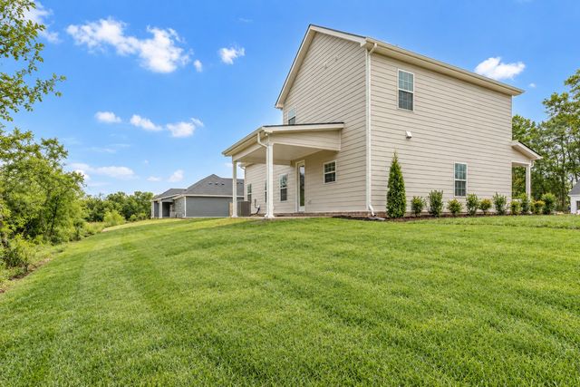 7108 Hall Rd, Fairview, TN 37062