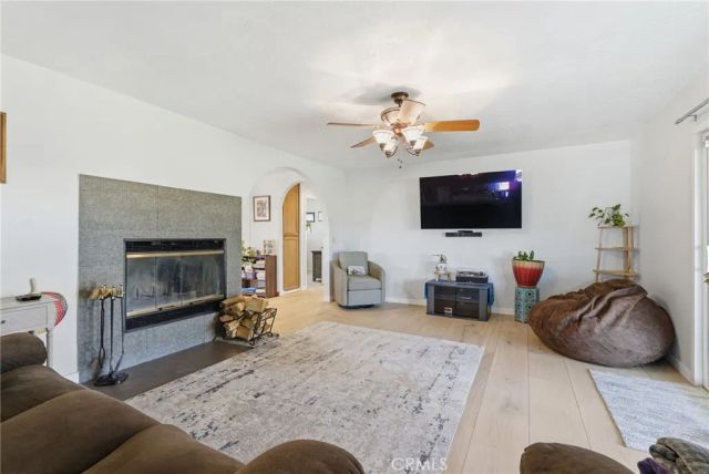 7868 Arrowhead Lake Road, Hesperia, CA 92345