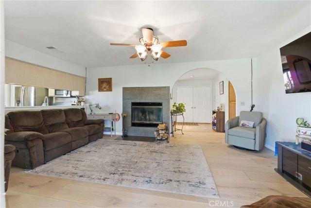 7868 Arrowhead Lake Road, Hesperia, CA 92345