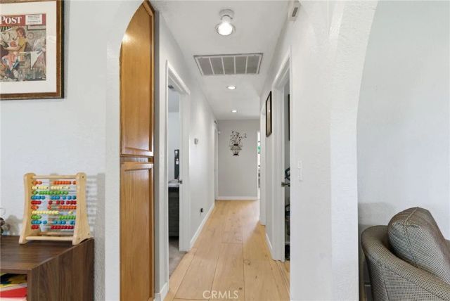 7868 Arrowhead Lake Road, Hesperia, CA 92345