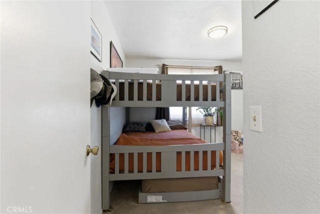 7868 Arrowhead Lake Road, Hesperia, CA 92345