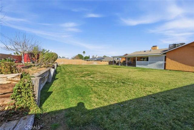 7868 Arrowhead Lake Road, Hesperia, CA 92345