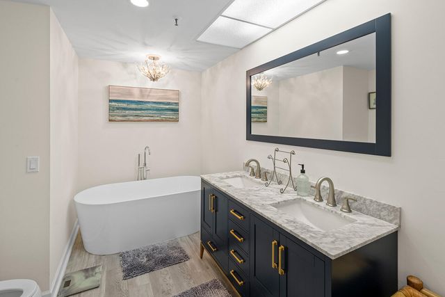 11370 Twelve Oaks Way 118, North Palm Beach, FL 33408