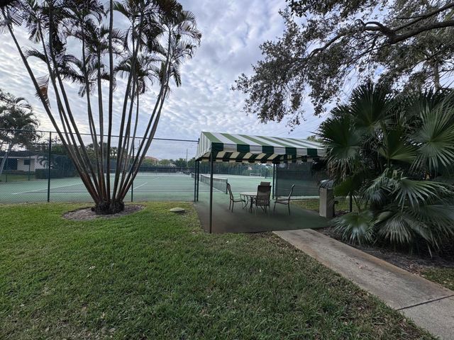 11370 Twelve Oaks Way 118, North Palm Beach, FL 33408