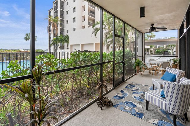 11370 Twelve Oaks Way 118, North Palm Beach, FL 33408