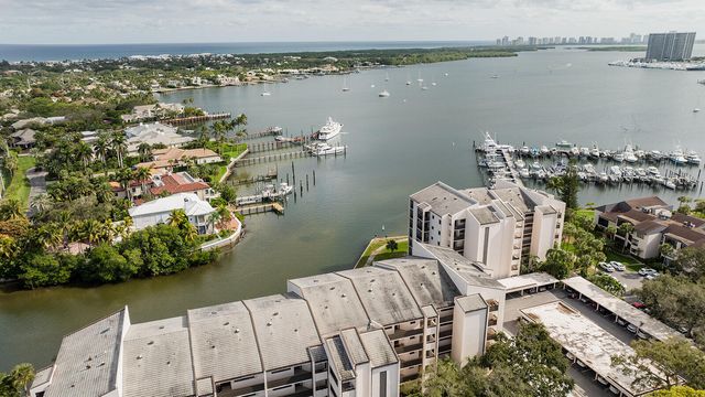 11370 Twelve Oaks Way 118, North Palm Beach, FL 33408