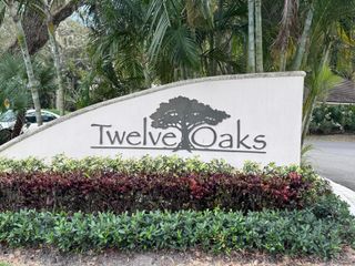 11370 Twelve Oaks Way 118, North Palm Beach, FL 33408