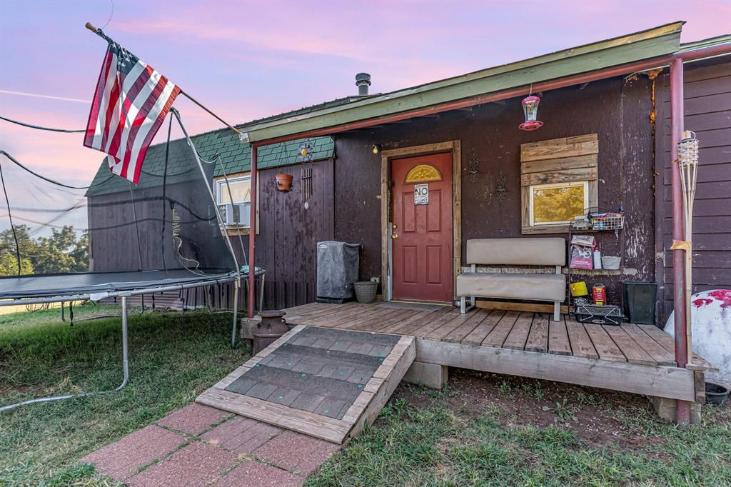 9521 S Pleasant Valley Road, Coyle, OK 73027