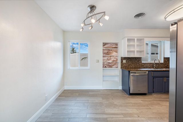 2611 NE 16th Street, Pompano Beach, FL 33062