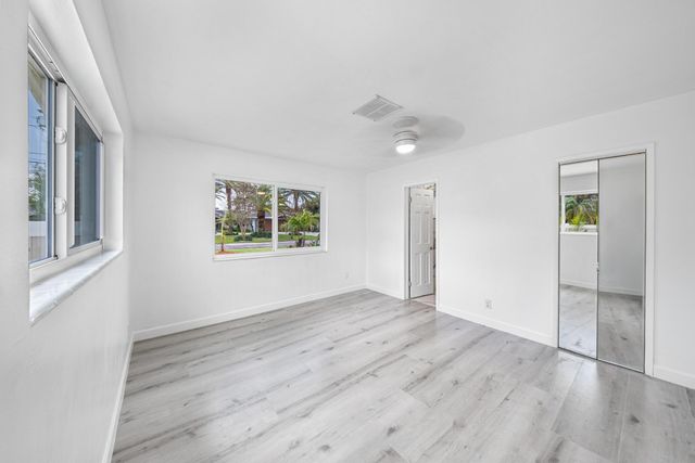 2611 NE 16th Street, Pompano Beach, FL 33062