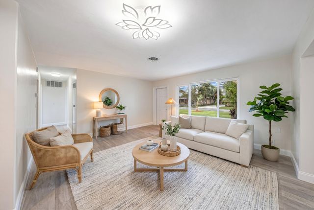 2611 NE 16th Street, Pompano Beach, FL 33062