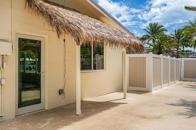 2611 NE 16th Street, Pompano Beach, FL 33062