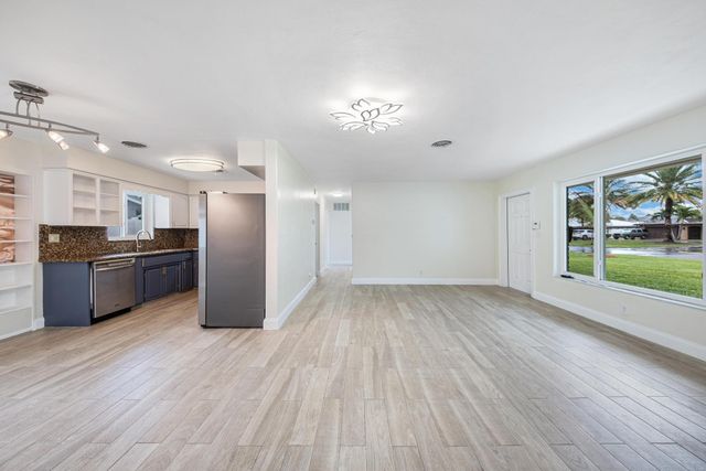 2611 NE 16th Street, Pompano Beach, FL 33062