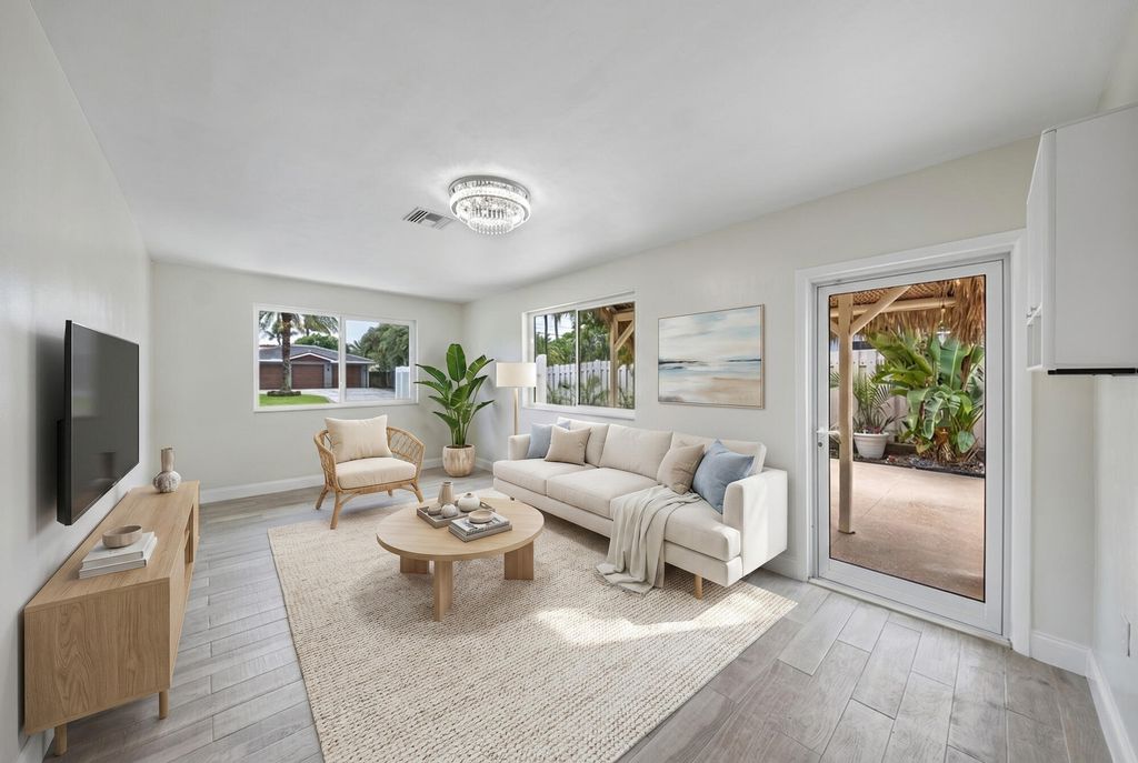 2611 NE 16th Street, Pompano Beach, FL 33062