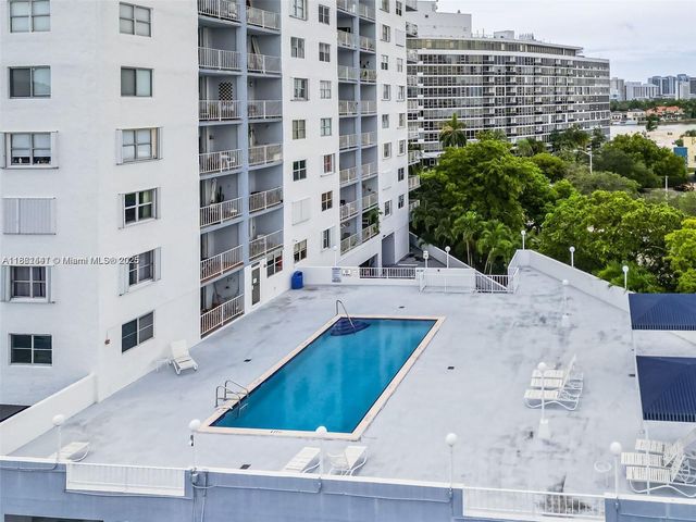 6900 Bay Dr 11F, Miami Beach, FL 33141