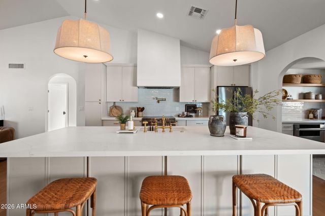 10572 E BELLA VISTA Drive, Scottsdale, AZ 85258