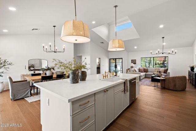 10572 E BELLA VISTA Drive, Scottsdale, AZ 85258