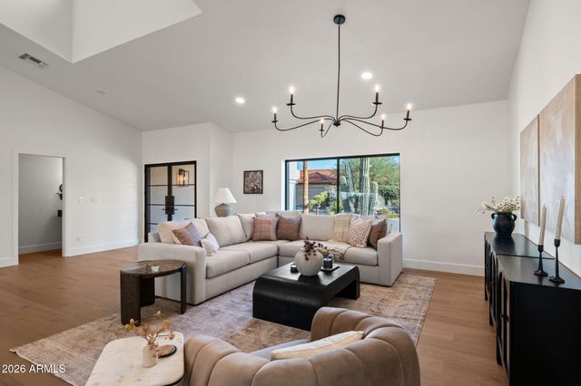 10572 E BELLA VISTA Drive, Scottsdale, AZ 85258